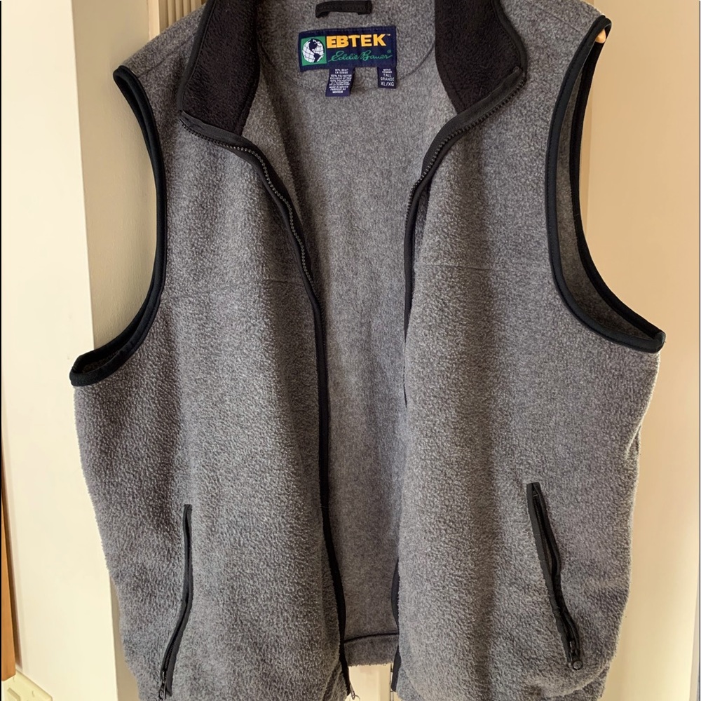 Men’s fleece Eddie Bauer vest. XL Tall